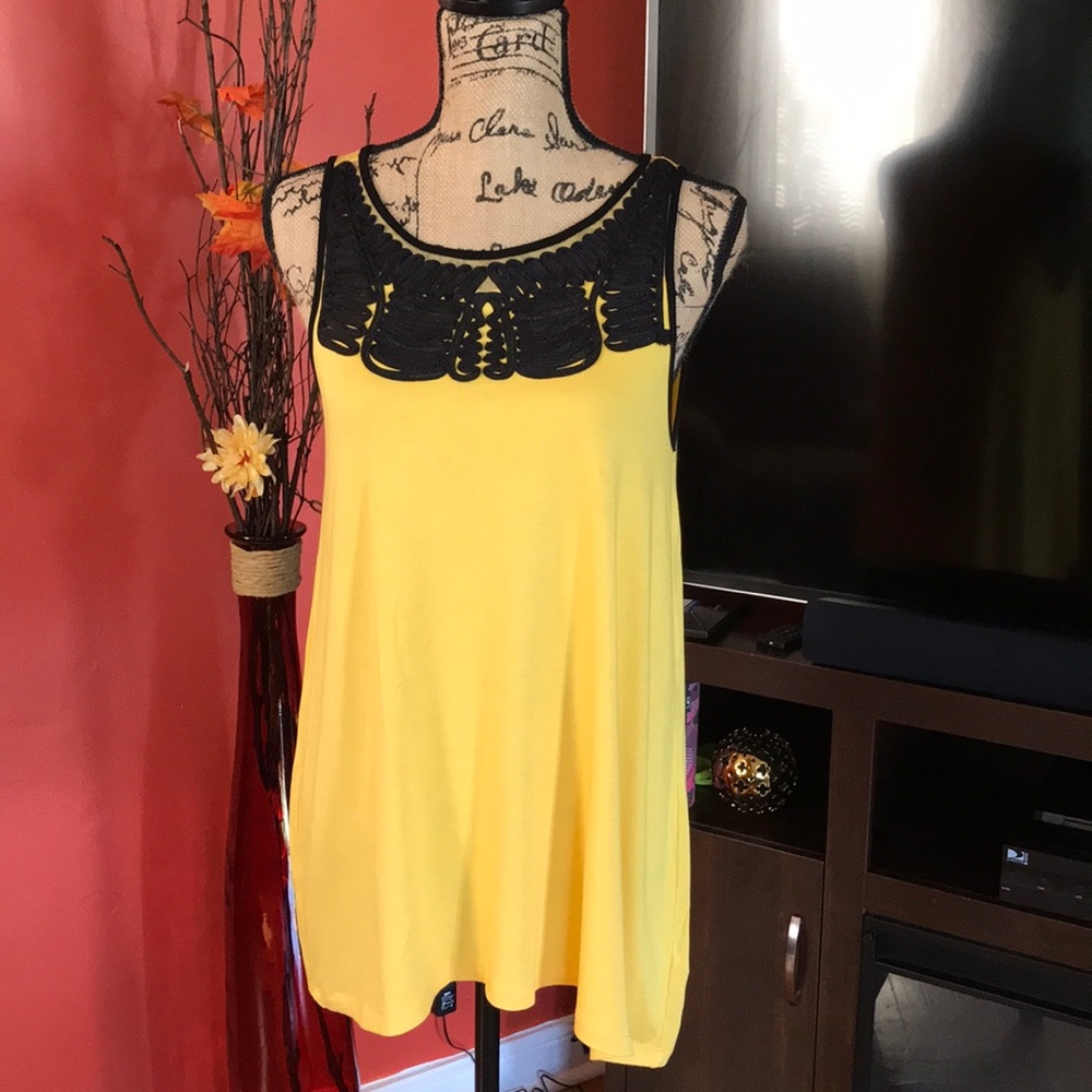 WILLI SMITH YELLOW TANK TOP “M” 🔥🔥
